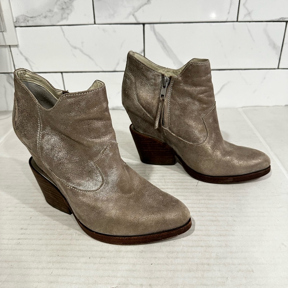 Ash Lula Metallic silver bootie